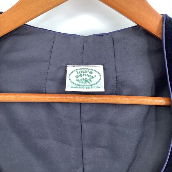 Laura Ashley Vintage Navy Velvet Long Sleeve Dress Size 12 Victorian Faire Goth - Picture 3 of 11